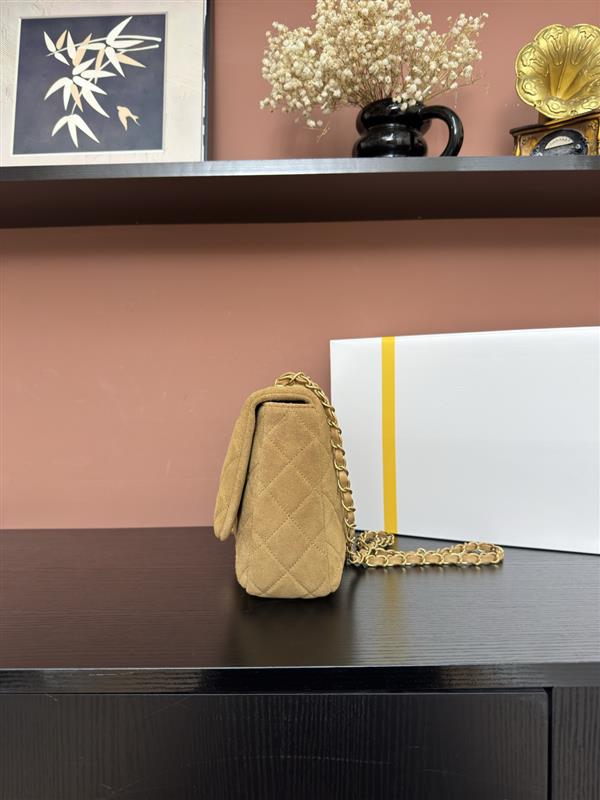 2026131214232816 700